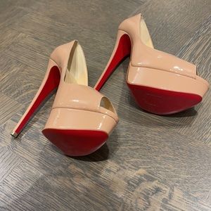 USED ONCE Louboutin heels SIZE 38.5 nude